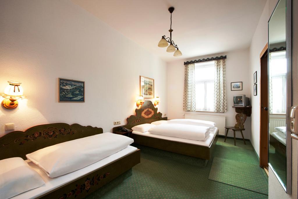 Hotel Hahn Munich Exterior photo